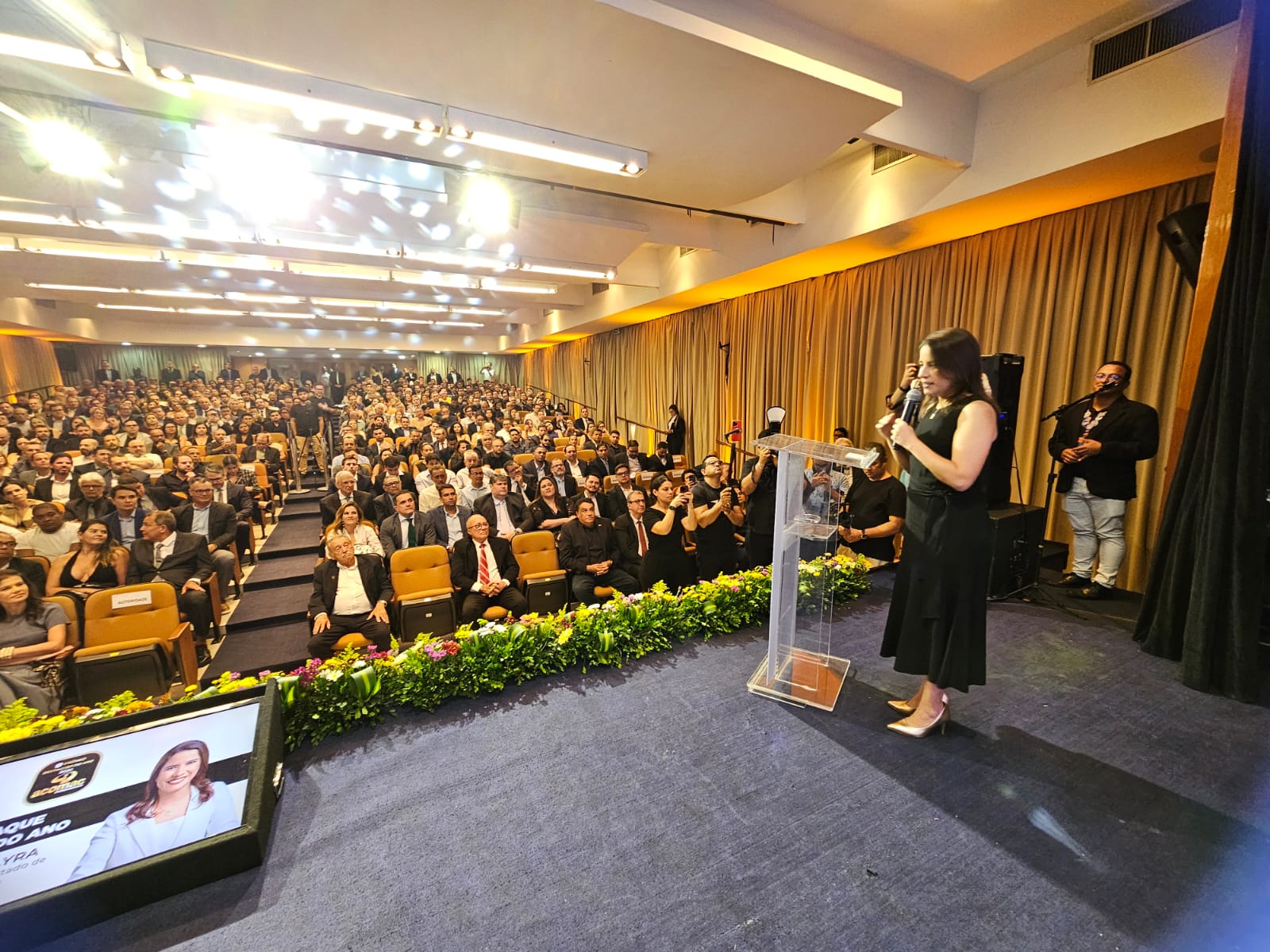 You are currently viewing Prêmio Destaques do Ano ACOMAC-PE 2024: Celebração e Reconhecimento aos Líderes do Ecossistema de Material de Construção em Pernambuco